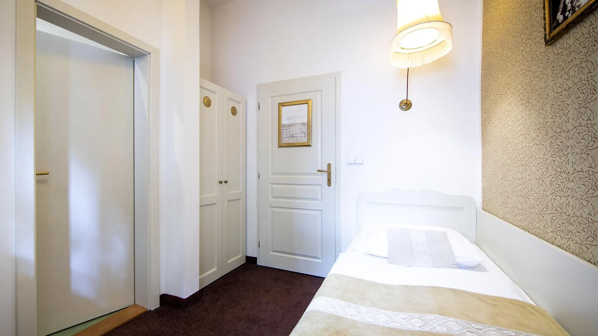 Sir Toby'S Midtown Hostel Praag
