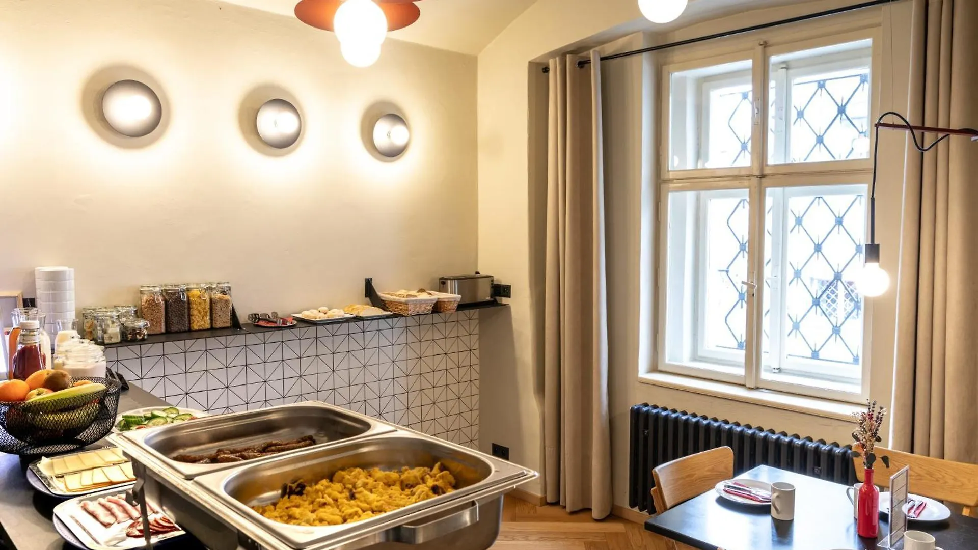 Sir Toby'S Midtown Hostel Praag 0*,