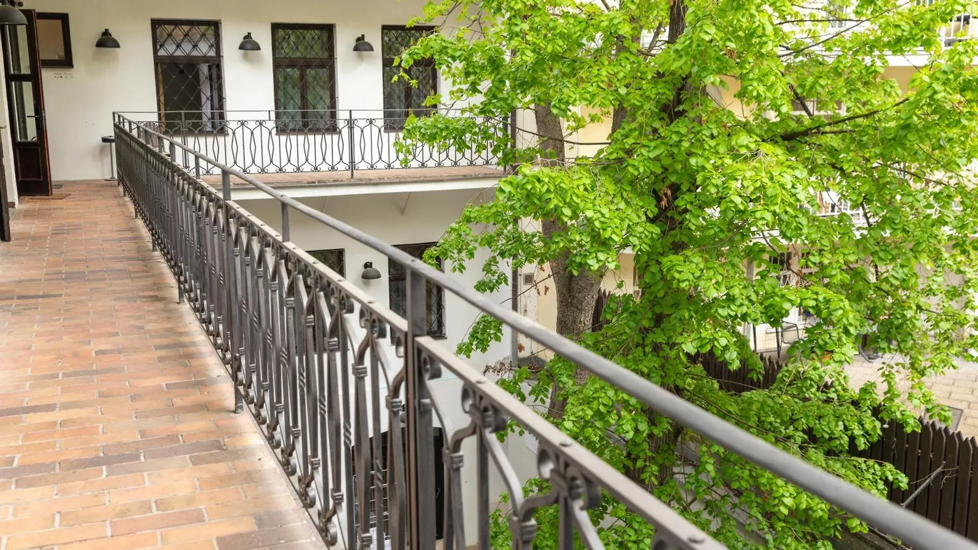 Sir Toby'S Midtown Hostel Praag 0*,