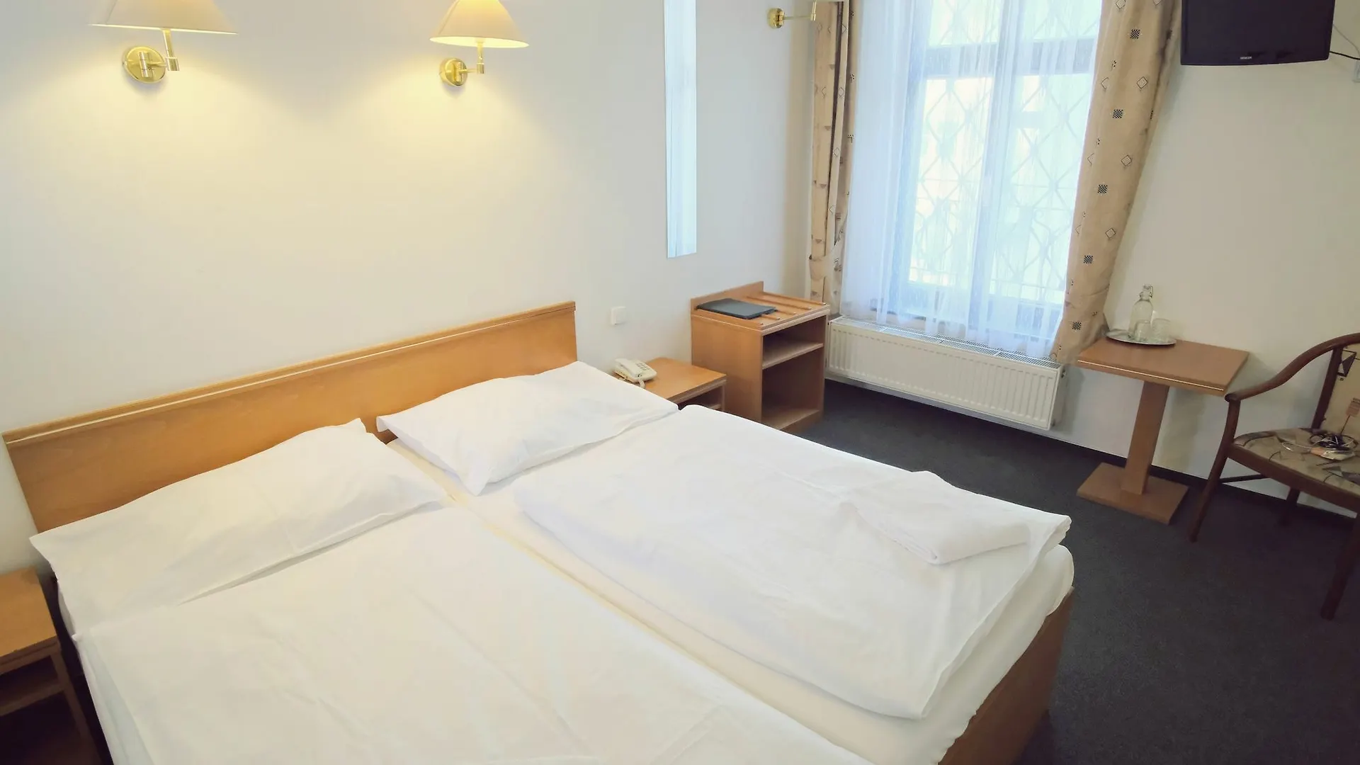 Sir Toby'S Midtown Hostel Praag