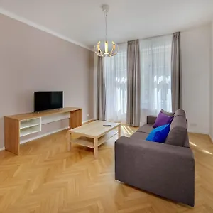 Aparthotel Downtown Kodanska, Prague