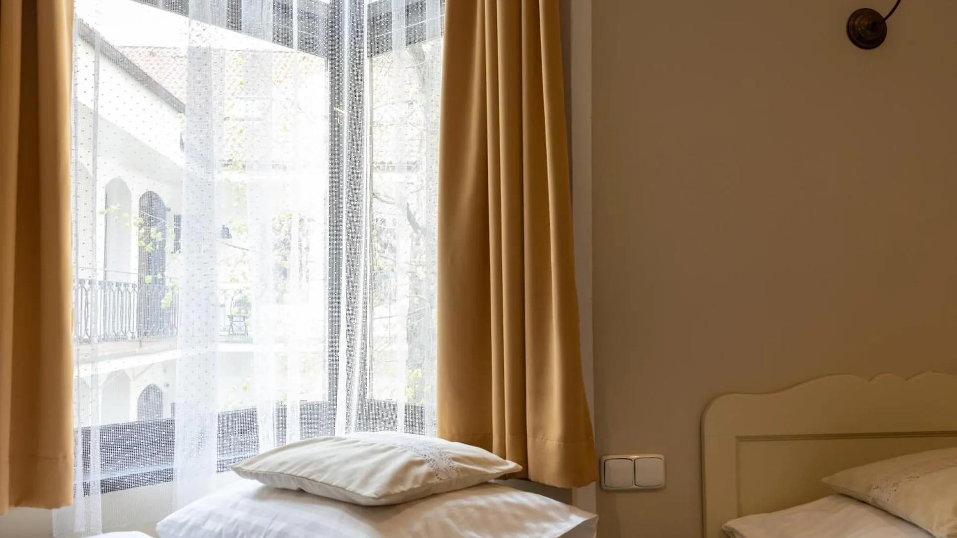 Hotel Amadeus Prag 0*,