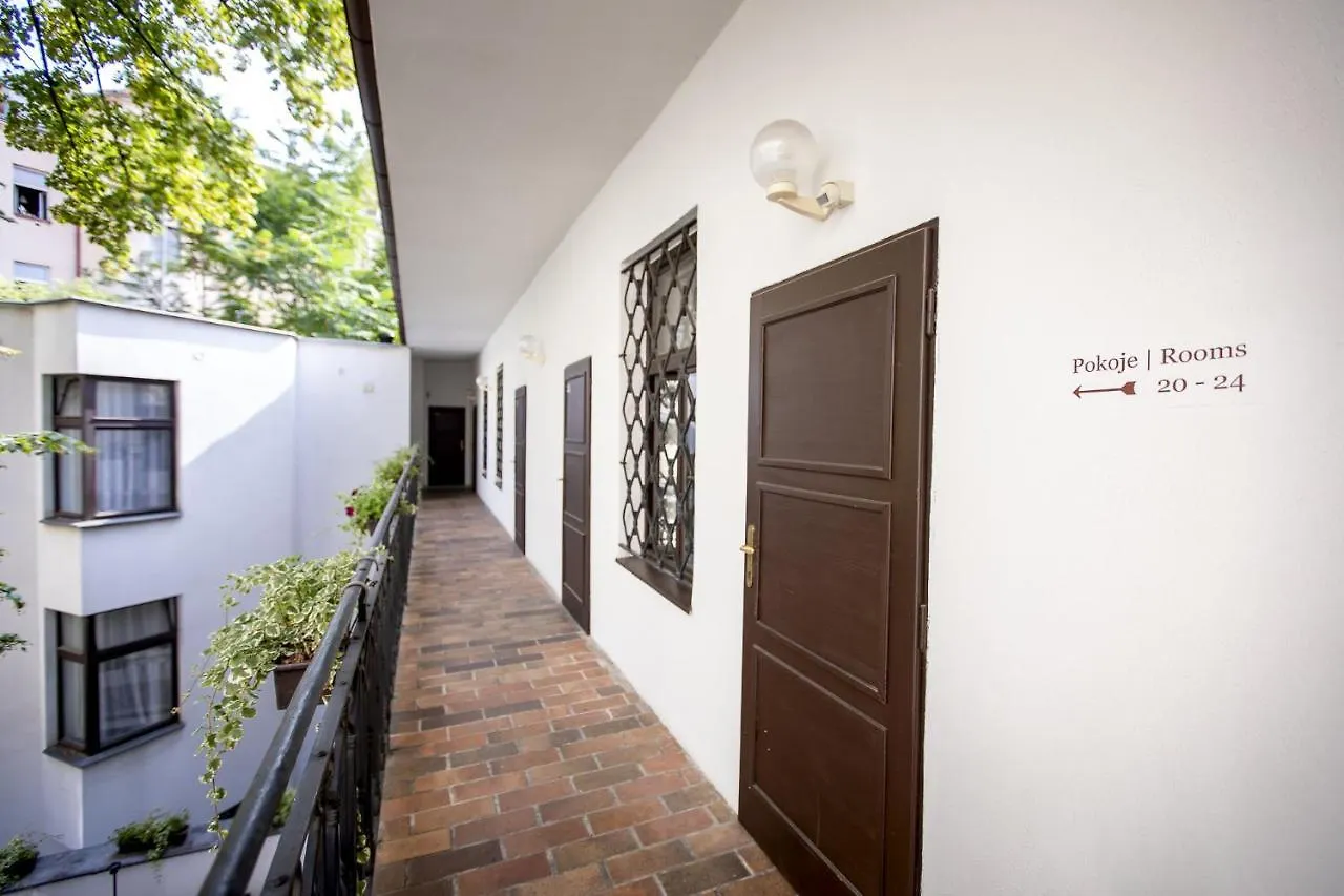 Hotel Amadeus Prag 0*,